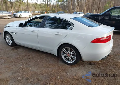 2017 Jaguar Xe 25T Premium из США, поврежденный, VIN SAJAD4BG4HA956891